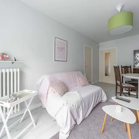 Le Dejoux - Avec Terrasse En Centre