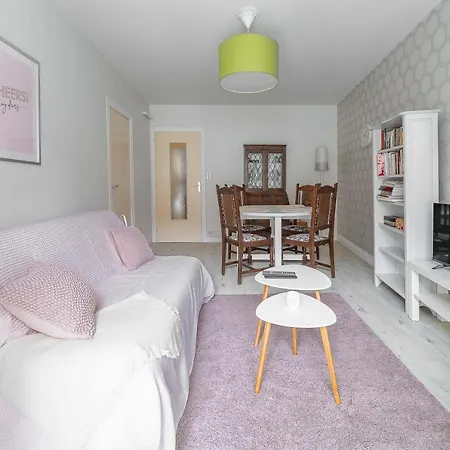 Le Dejoux - Avec Terrasse En Centre *