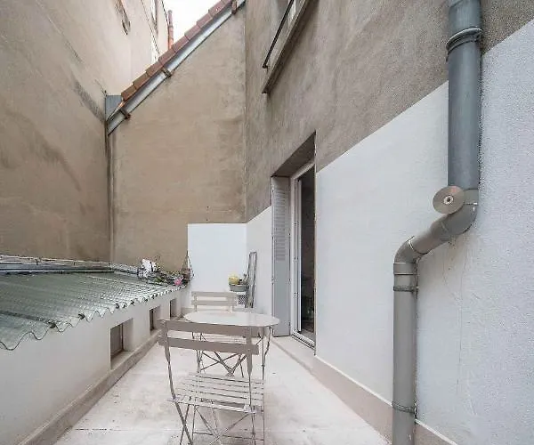 Le Dejoux - Avec Terrasse En Centre Apartment